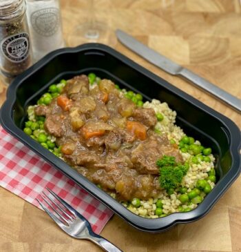 Veluwse runderstoof met havergrutten en velderwten