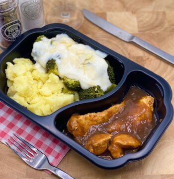 Koolhydraatarm: gebakken kipfilet met champignons en broccoli