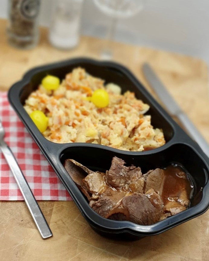 Koolhydraatarm: wortelpuree met klapstuk en mosterdjus.