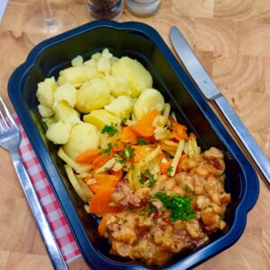 Boerenhap met hamblokjes, mini kriel en asperge