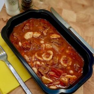 Italiaanse maaltijd minestrone soep (incl. ciabatta)