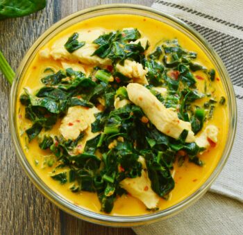 kip tandoori spinazie curry shutterstock_521094448