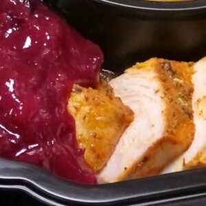 Koolhydraatarm: kalkoenfilet met cranberrie, witlof en kaas