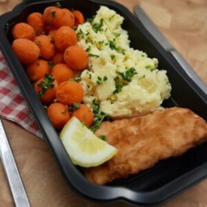 Lekkerbekje met puree, wortel & ravigotte saus