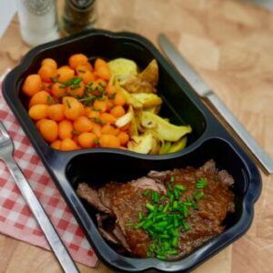 Runderrollade met aardappelgratin en Parijse wortel