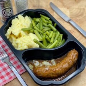 Rundersaucijs met aardappel en boontjes spek/ui