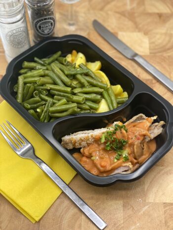 Schnitzelreepjes in Stroganoff saus