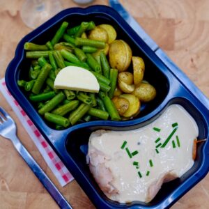 Romige frikandeau ragout met pompoen en kruidenkrieltjes
