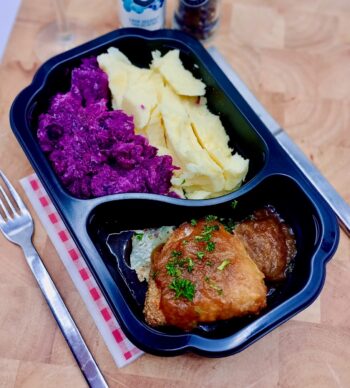 Gehakt cordon bleu met rode kool en puree