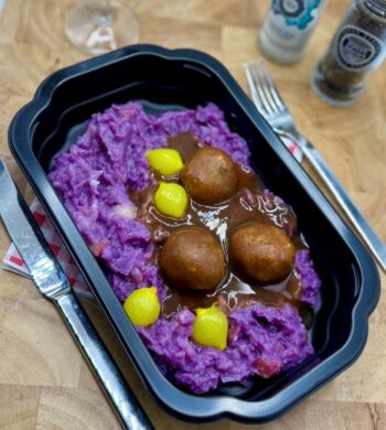 Stamppot rode kool met gehaktballetjes